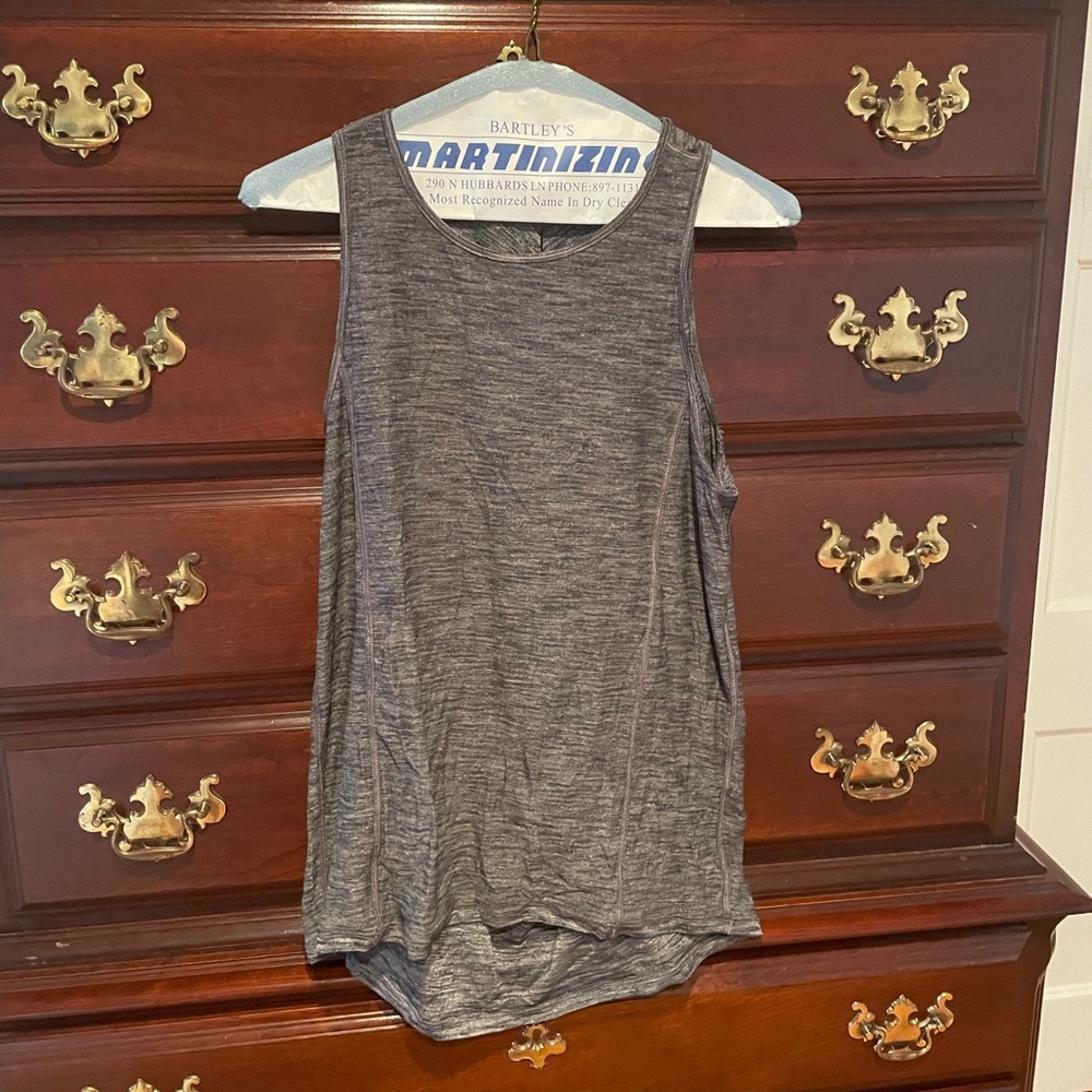 Lululemon gray tank - size 2